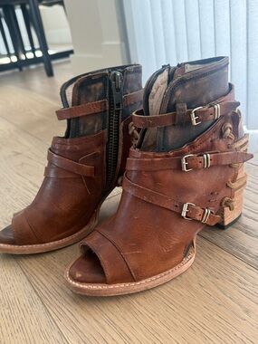 Freebird Carter Ankle Boots